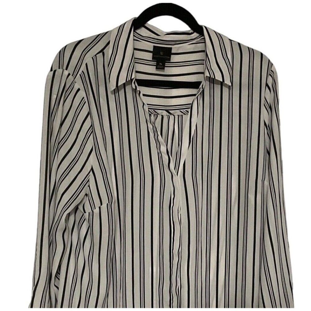Worthington Woman's XL Black White Striped Blouse‎ Button Front Long Sleeve